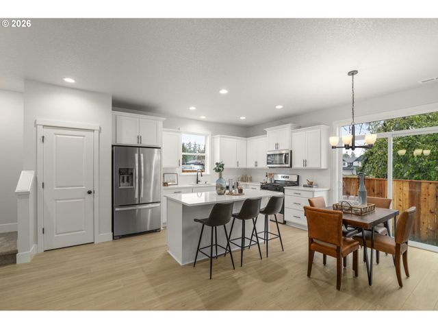 2555 Bourbon St, Forest Grove, OR 97116