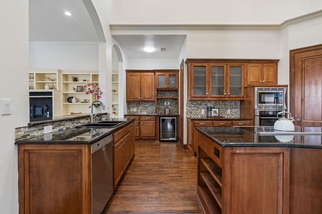 6805 Columbine Way, Plano, TX 75093