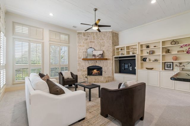 6805 Columbine Way, Plano, TX 75093