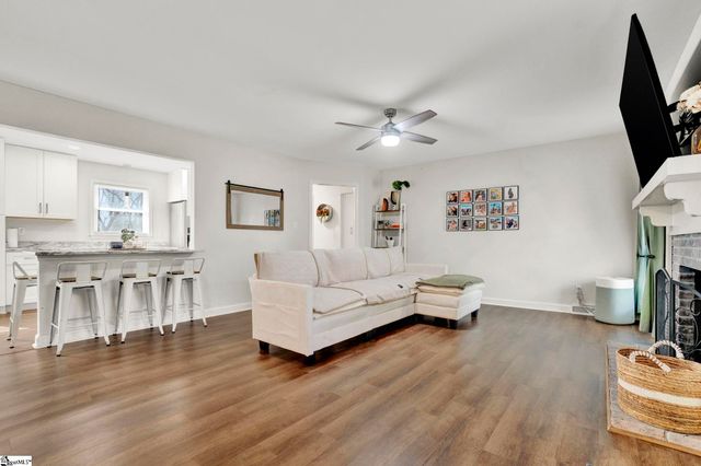 123 Churchill Avenue, Moore, SC 29369