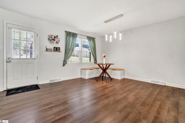 123 Churchill Avenue, Moore, SC 29369