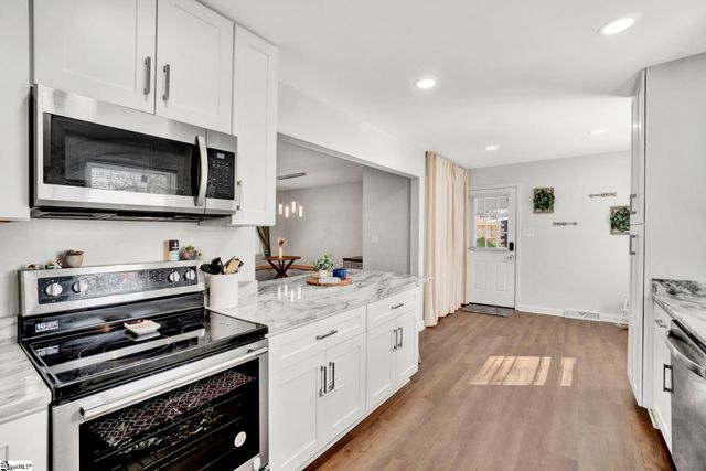 123 Churchill Avenue, Moore, SC 29369