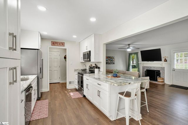 123 Churchill Avenue, Moore, SC 29369