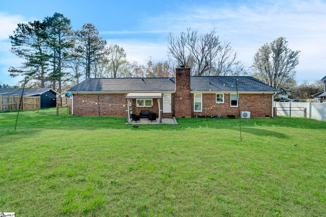 123 Churchill Avenue, Moore, SC 29369