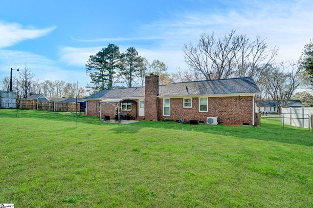 123 Churchill Avenue, Moore, SC 29369