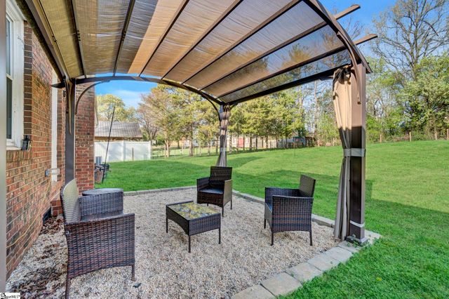 123 Churchill Avenue, Moore, SC 29369