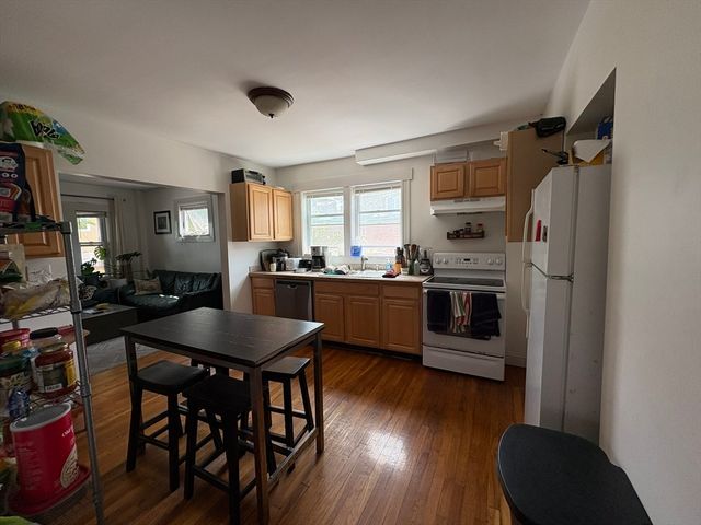 55 Elm St 1, Cambridge, MA 02139