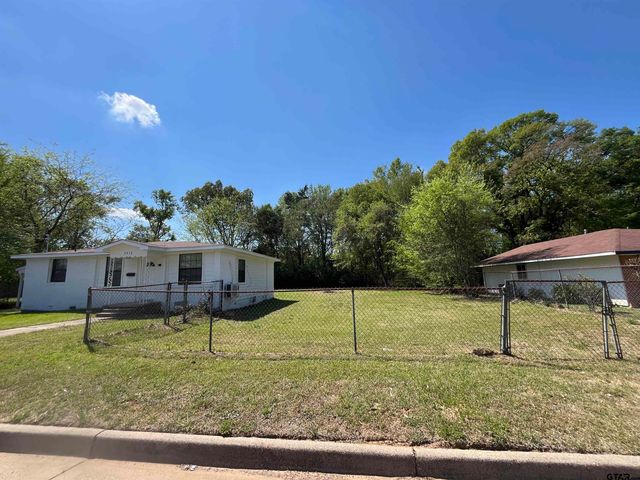 3312 Luberta, Tyler, TX 75702