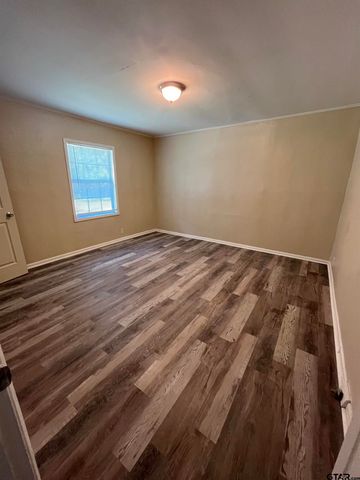 3312 Luberta, Tyler, TX 75702