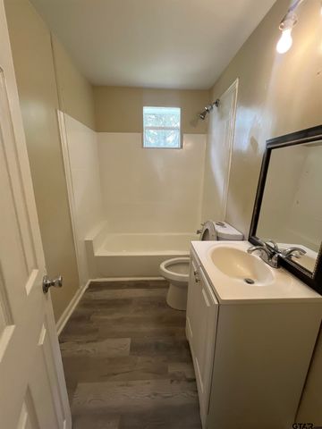 3312 Luberta, Tyler, TX 75702