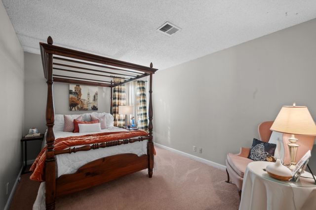 7022 Tartan Dr, Brentwood, TN 37027