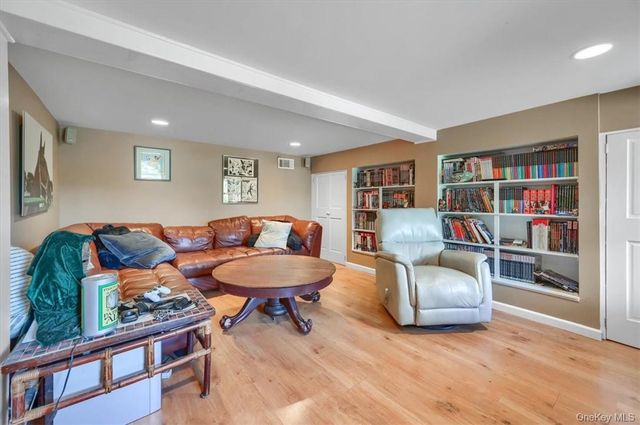 9 Echo Lane, Newburgh, NY 12550