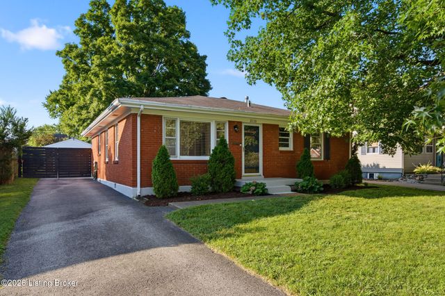 2110 Lancashire Ave, Louisville, KY 40205
