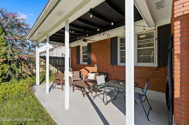 2110 Lancashire Ave, Louisville, KY 40205