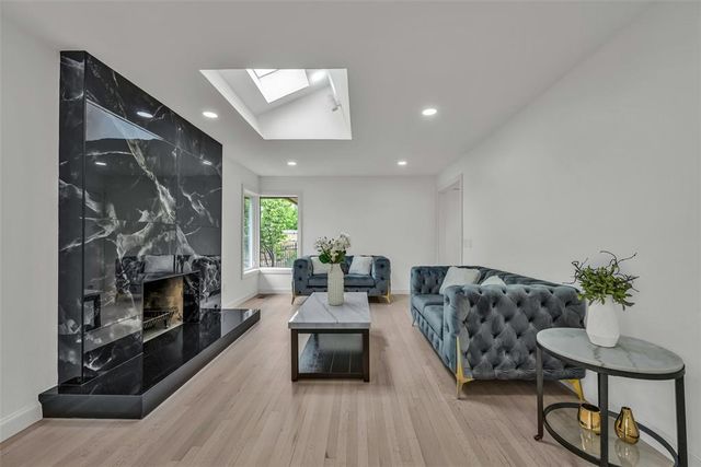 6601 Avondale Drive, Nichols Hills, OK 73116