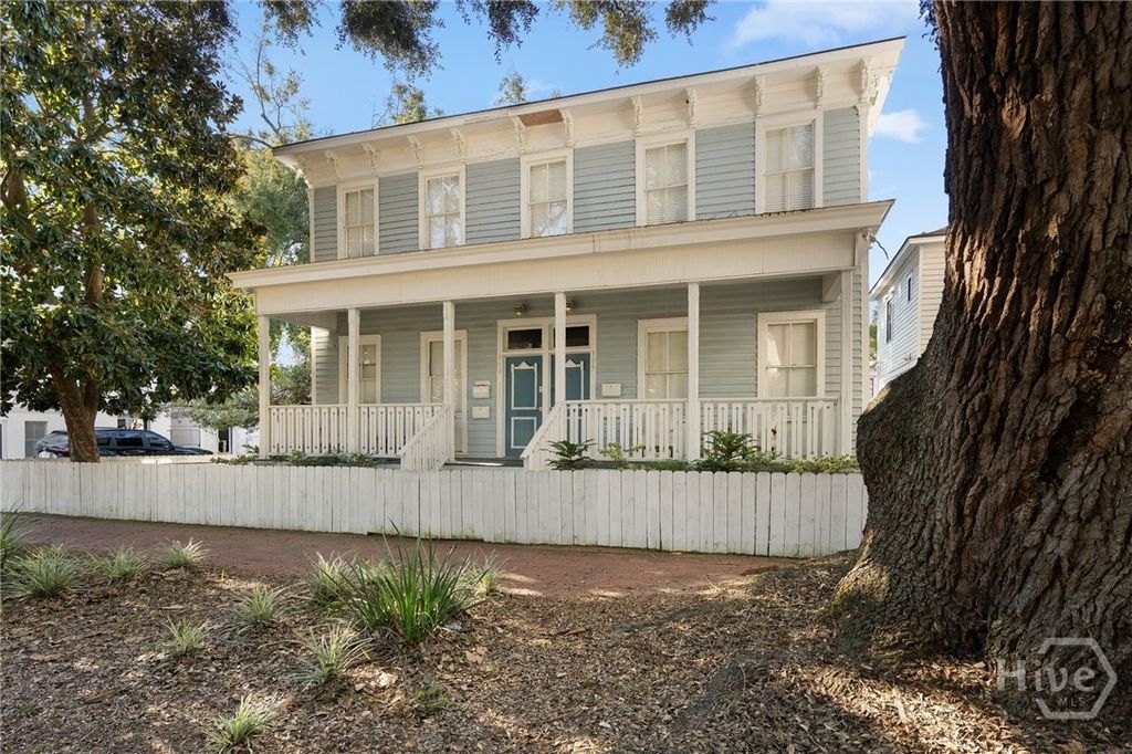 Image 1 of property listing at 303 W Park Avenue C, Savannah, GA 31401