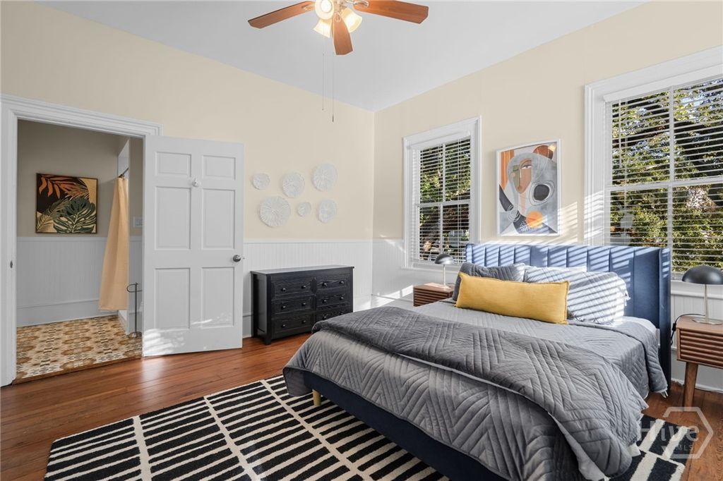 Image 16 of property listing at 303 W Park Avenue C, Savannah, GA 31401