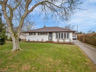 7206 Meadow Lane, Parma, OH 44134