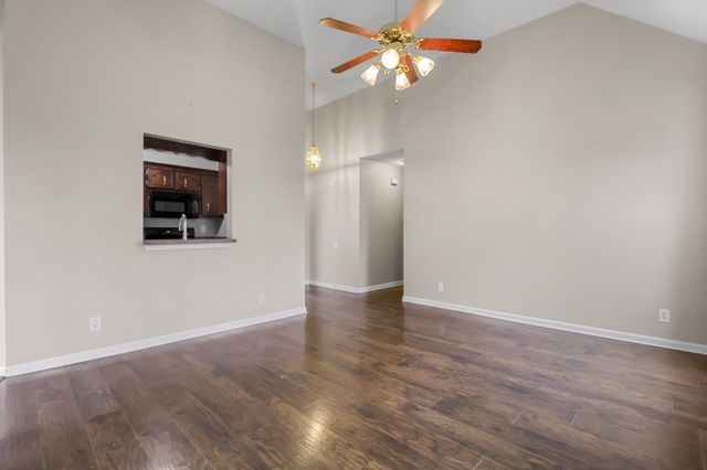 3809 Man O War Blvd, Clarksville, TN 37042