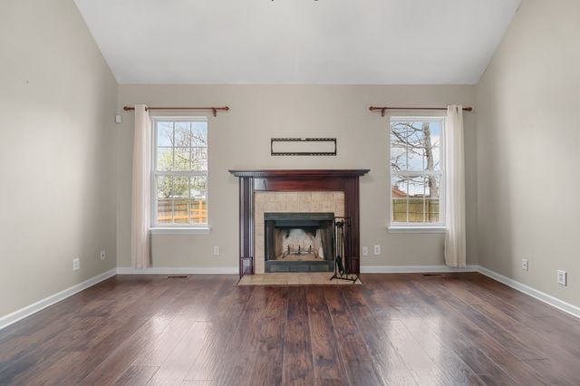 3809 Man O War Blvd, Clarksville, TN 37042