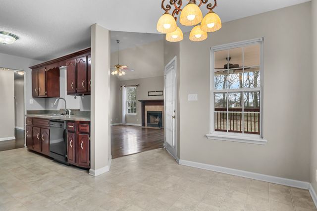 3809 Man O War Blvd, Clarksville, TN 37042