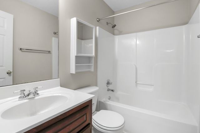 3809 Man O War Blvd, Clarksville, TN 37042