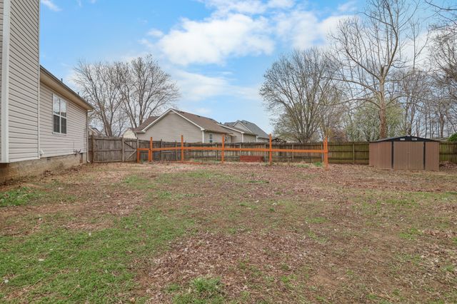 3809 Man O War Blvd, Clarksville, TN 37042