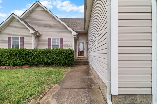 3809 Man O War Blvd, Clarksville, TN 37042