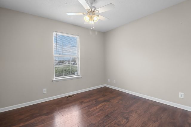 3809 Man O War Blvd, Clarksville, TN 37042