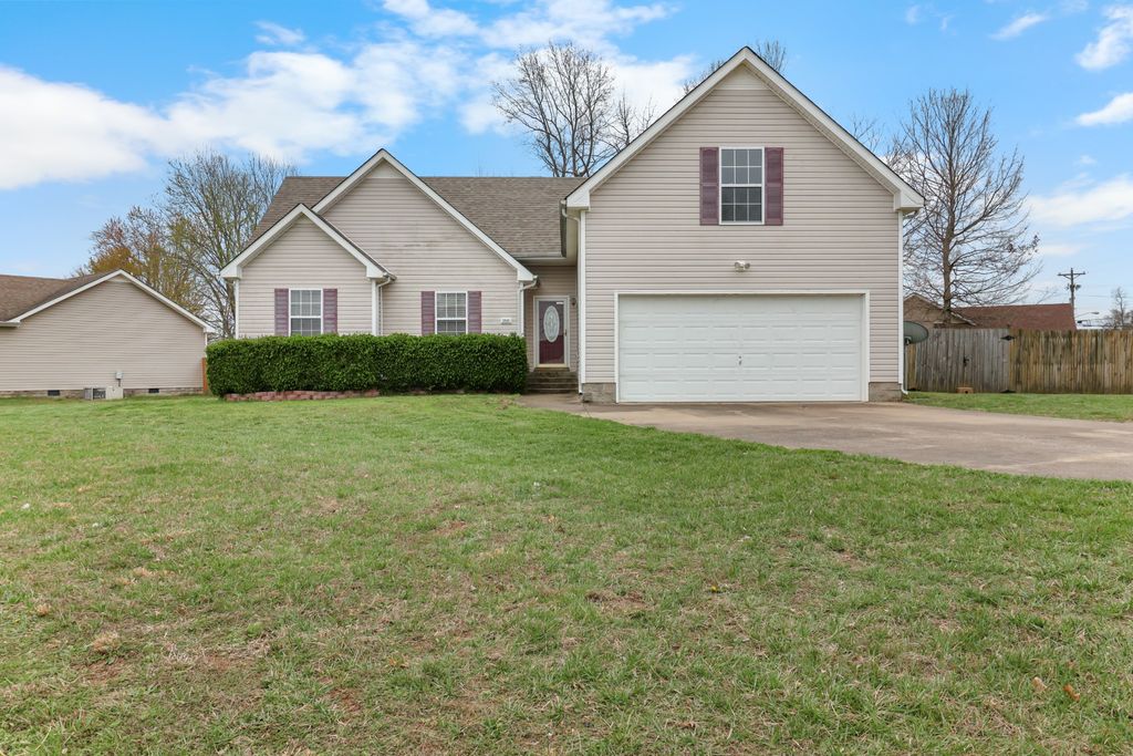 3809 Man O War Blvd, Clarksville, TN 37042