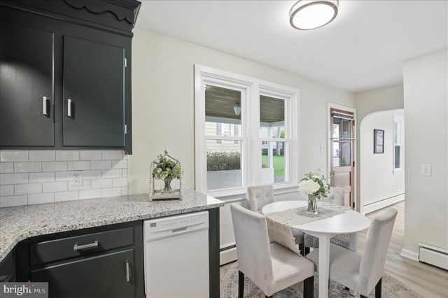 216 N PITT ST, Manheim, PA 17545