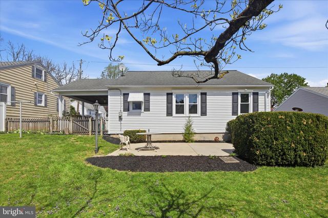 216 N PITT ST, Manheim, PA 17545