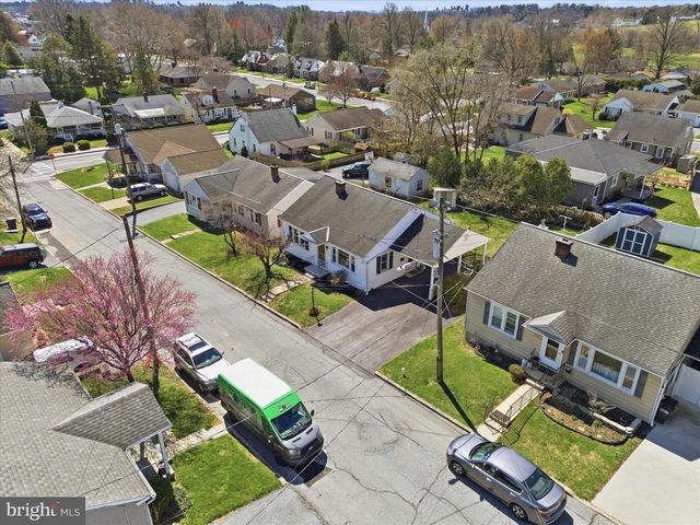 216 N PITT ST, Manheim, PA 17545