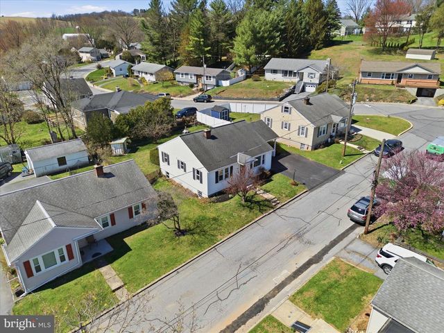 216 N PITT ST, Manheim, PA 17545