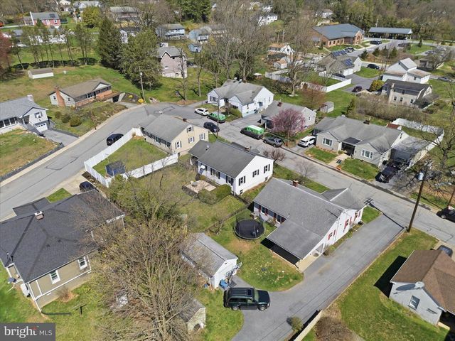 216 N PITT ST, Manheim, PA 17545