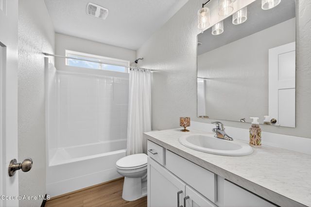 30974 N Alice CT, Athol, ID 83801