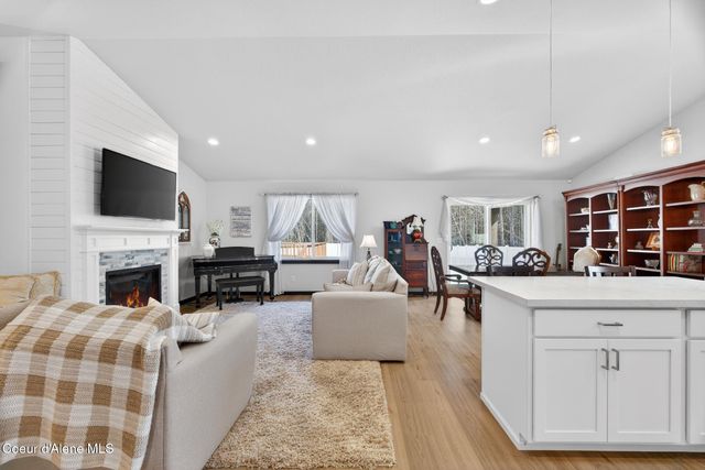 30974 N Alice CT, Athol, ID 83801