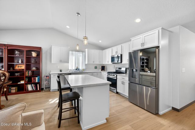 30974 N Alice CT, Athol, ID 83801