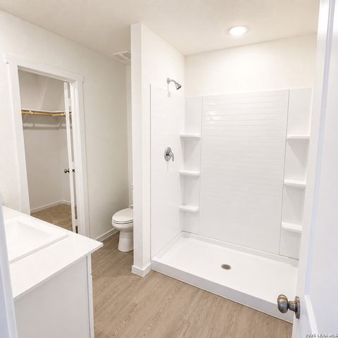 738 Thea Meadows, Marion, TX 78124