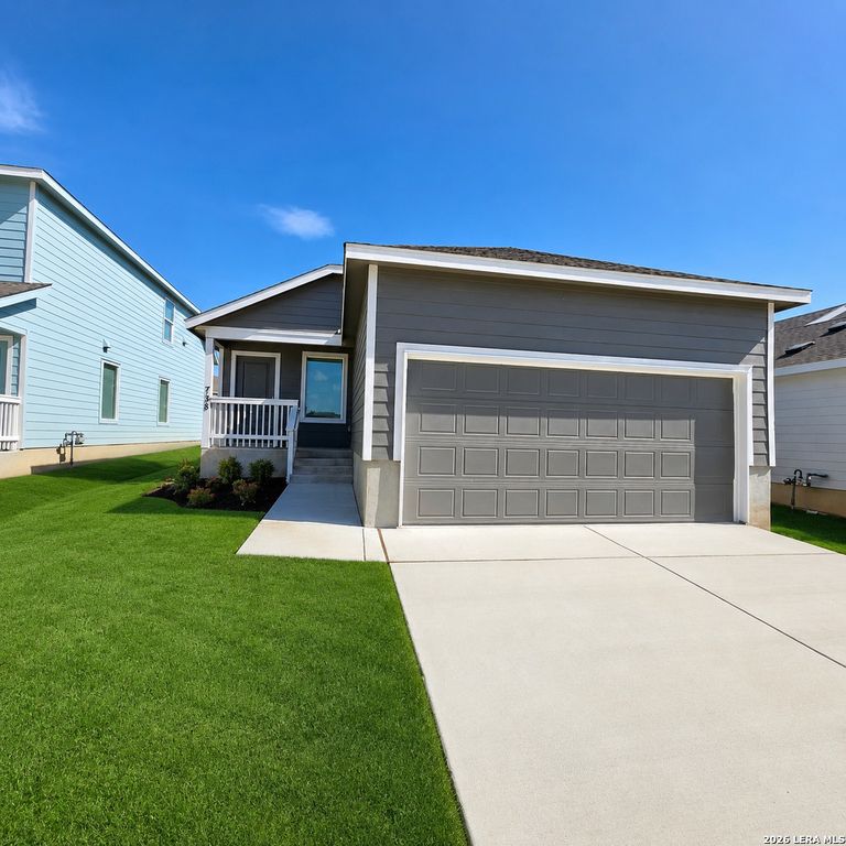 738 Thea Meadows, Marion, TX 78124
