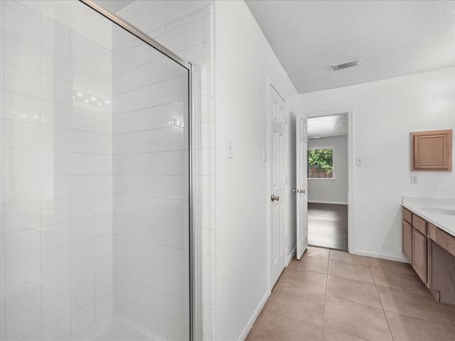 4019 Leighann Lane Drive, Houston, TX 77047