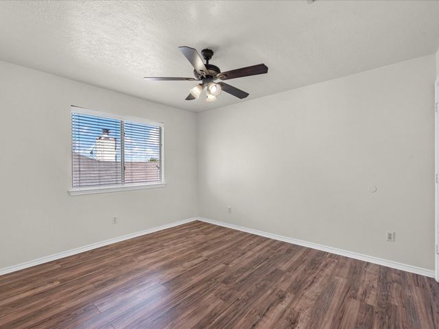 4019 Leighann Lane Drive, Houston, TX 77047