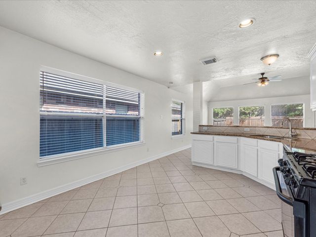 4019 Leighann Lane Drive, Houston, TX 77047