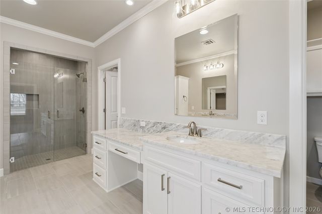 8622 S Timber Wolf Drive, Broken Arrow, OK 74014