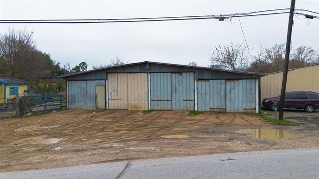 521 Blue Bell Road, Houston, TX 77037