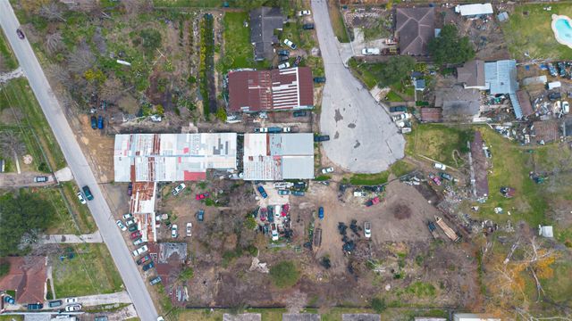 521 Blue Bell Road, Houston, TX 77037