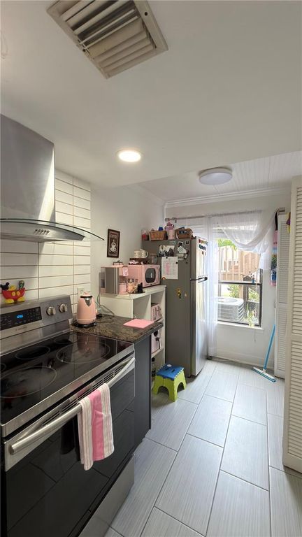 Image 3 of property listing at 5308 JASMINE CREEK LANE 1308A, Orlando, FL 32811