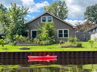 42521 N FOREST Lane, Antioch, IL 60002