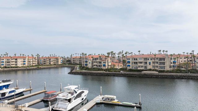 1758 Emerald Isle Way, Oxnard, CA 93035