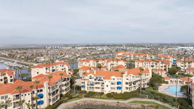 1758 Emerald Isle Way, Oxnard, CA 93035